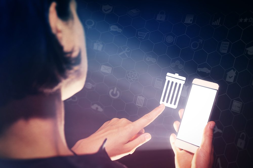 What Happens If You Sell a Phone Without Wiping Data?